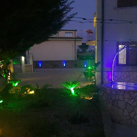 Enna Villa Del Sole E Delle Stelle Luaran gambar