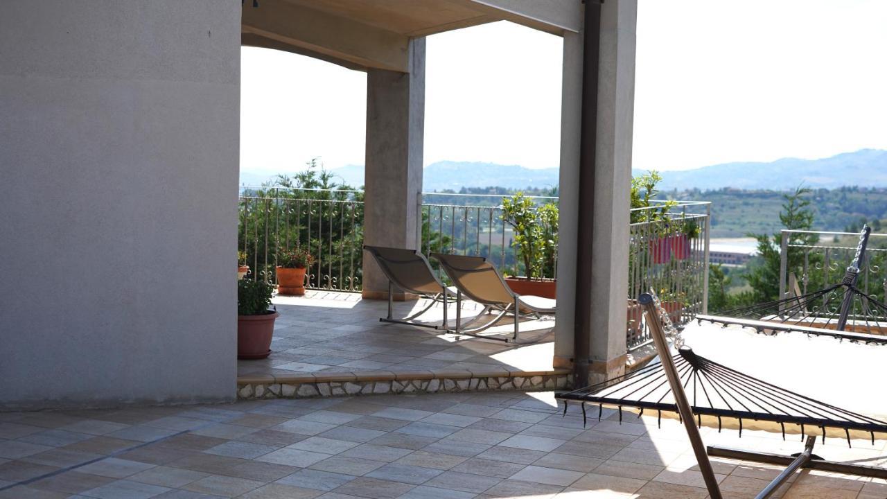 Enna Villa Del Sole E Delle Stelle Luaran gambar