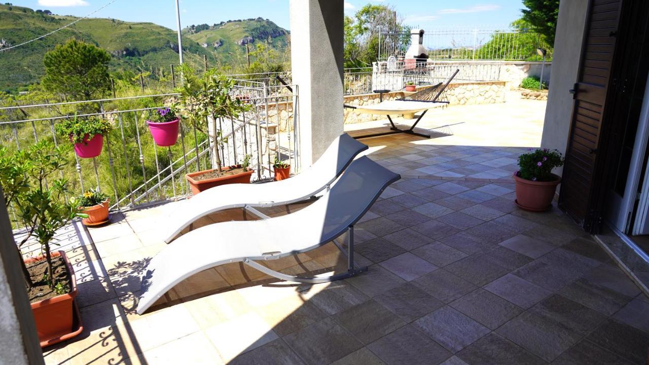Enna Villa Del Sole E Delle Stelle Luaran gambar