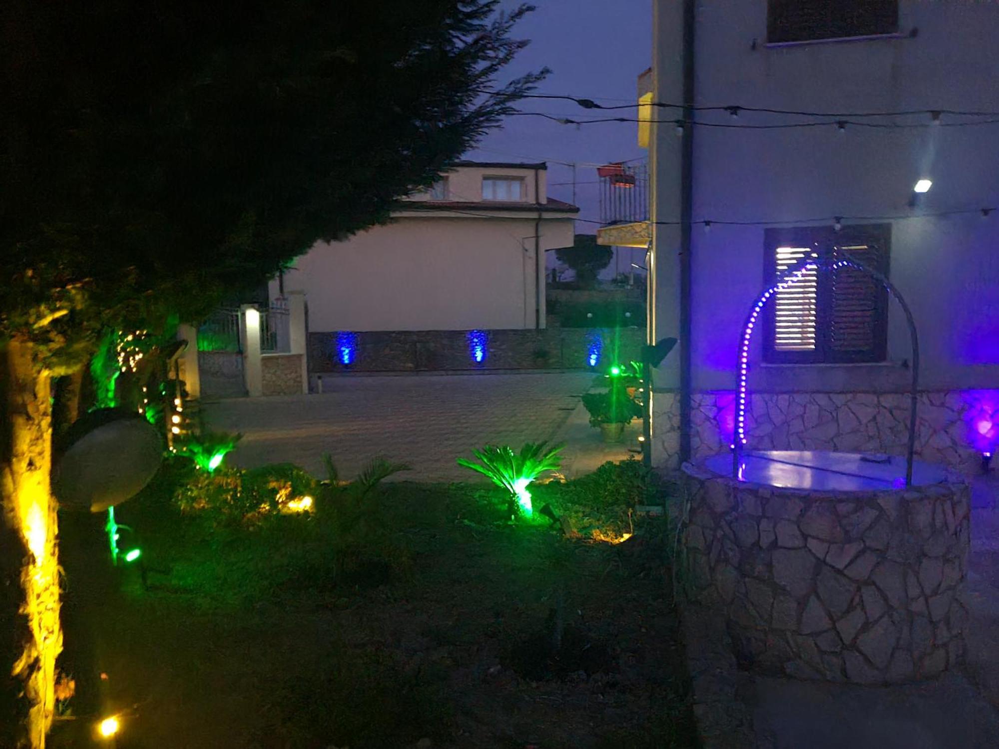 Enna Villa Del Sole E Delle Stelle Luaran gambar