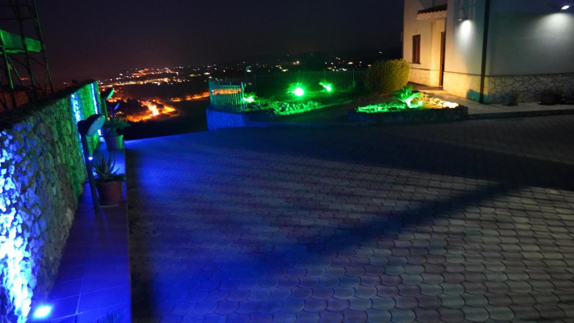Enna Villa Del Sole E Delle Stelle Luaran gambar