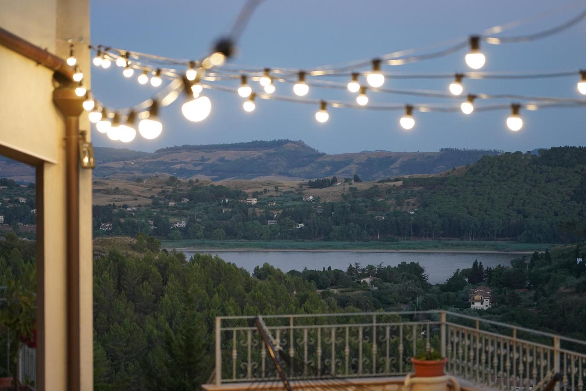 Enna Villa Del Sole E Delle Stelle Luaran gambar