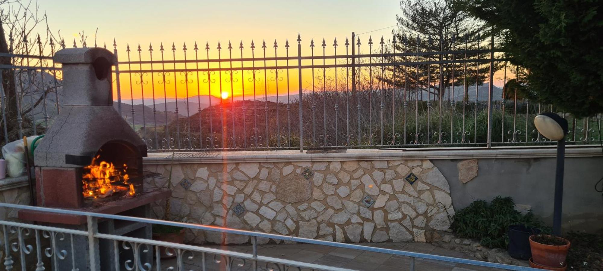 Enna Villa Del Sole E Delle Stelle Luaran gambar